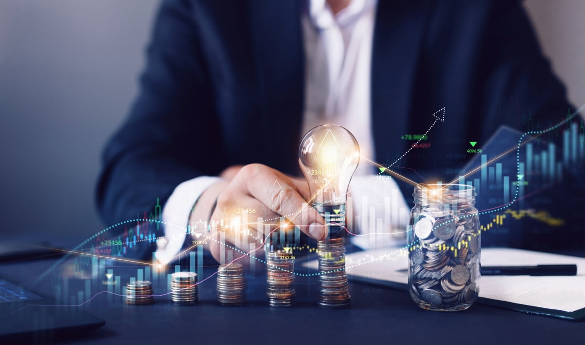 개미들 9조원 팔아치울 때… 부자들 '이 종목' 쓸어 담았다