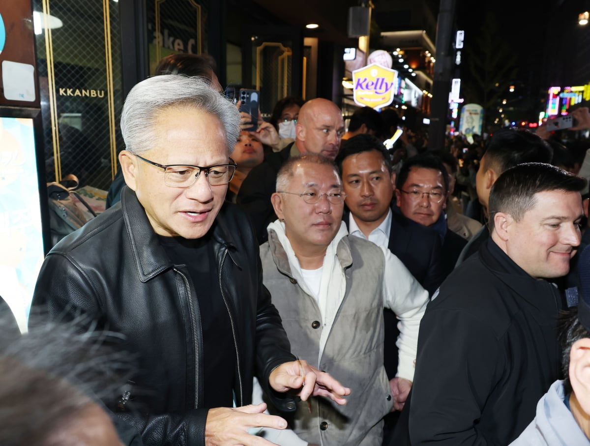 "1억이 2거래일만에 1.4억으로"… 젠슨황 덕에 개미 '싱글벙글' [종목+]