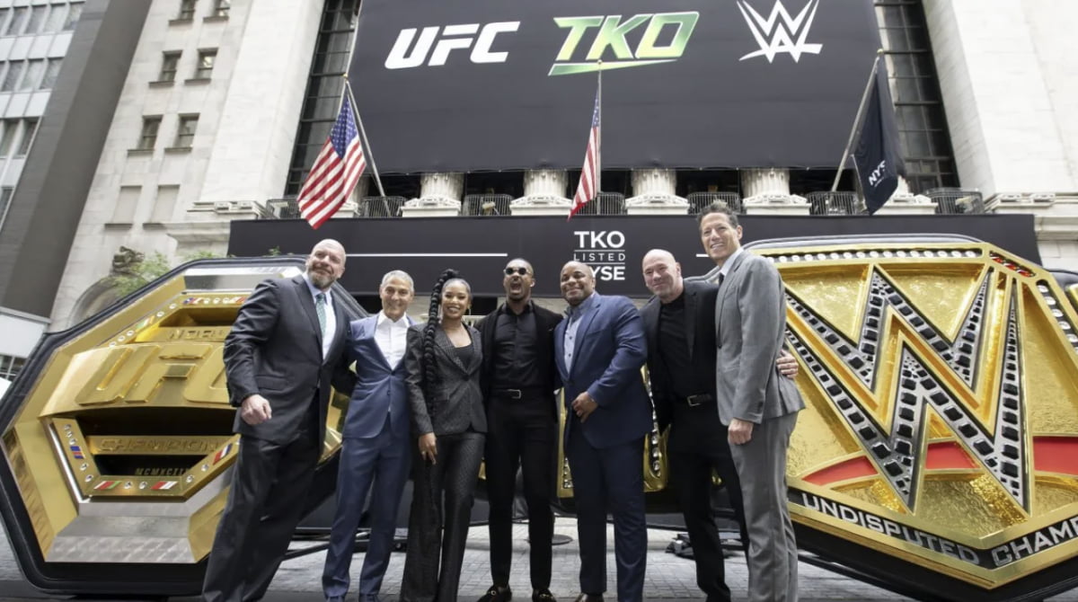 "트럼프도 잠 못자고 새벽까지"… 백악관 UFC 개최에 '불기둥' [핫픽!해외주식]