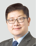 ๊ธ์ ๋์ฒดํ ์์ฐ์ด ์๋ ์ด์