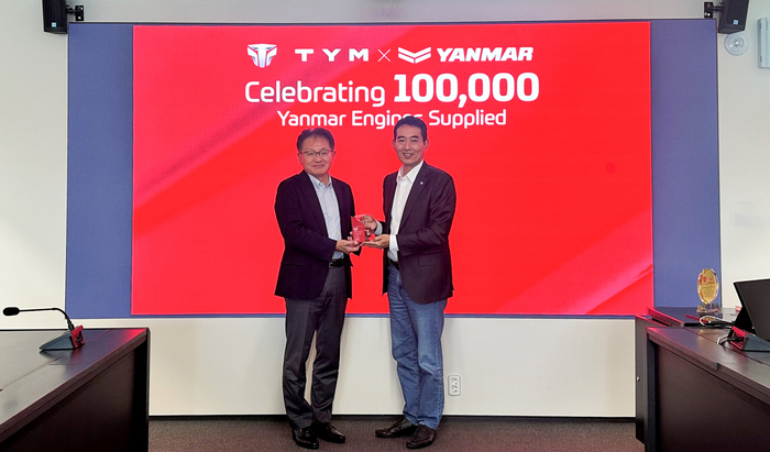 TYM, 얀마파워테크놀로지와 디젤엔진 누적 공급 10만대 달성 기념행사 개최. [사진제공 = TYM]