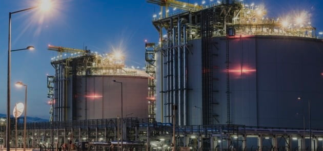 보령LNG터미널의 저장탱크. 보령LNG터미널