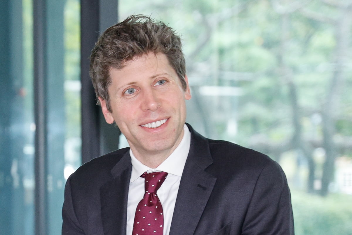 올트먼, 머스크에 도전... 로켓 발사업체 인수 추진